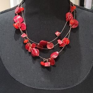 5/$22 NWOT  Shell Red multi row illusion necklace